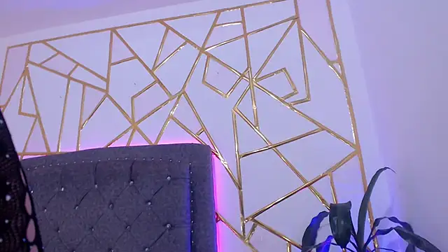 Zara47sweet online show from February 1, 2026, 9:13 pm