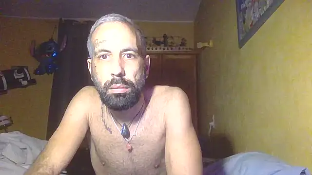 arrow13680 online show from November 19, 2025, 3:28 am