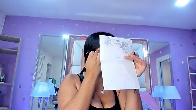 scarlette 15  online show from April 21, 2026, 3:13 am