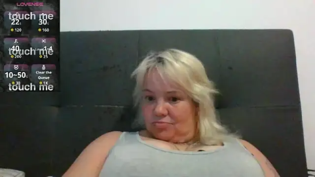 Bigbustedcurvylady online show from June 3, 2026, 9:34 am