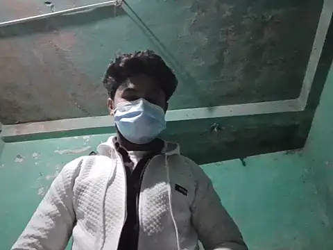 Snapshot of scoozeme chatting on January 16, 2025, 3:35 pm scoozeme online show from January 16, 2025, 3:35 pm