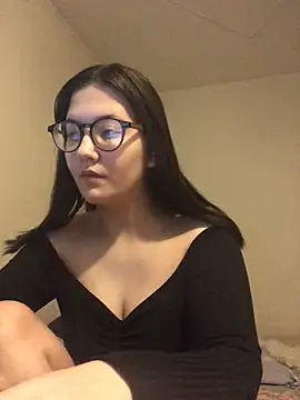 Snapshot of Prudie_Gabriella chatting on January 13, 2025, 12:45 pm Prudie Gabriella online show from January 13, 2025, 12:45 pm