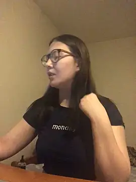 Snapshot of Prudie_Gabriella chatting on February 26, 2025, 5:17 pm Prudie Gabriella online show from February 26, 2025, 5:17 pm