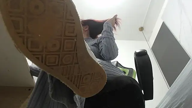 alma fenix online show from March 12, 2025, 12:15 pm