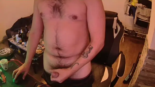 bananahot31 online show from December 6, 2024, 6:48 am