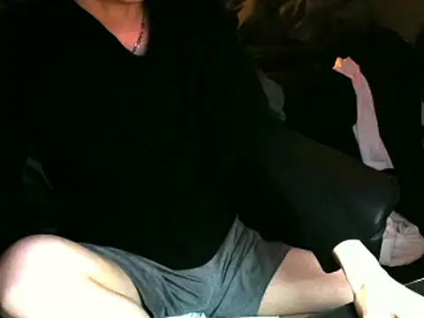 Ray175oo online show from February 5, 2025, 4:47 pm