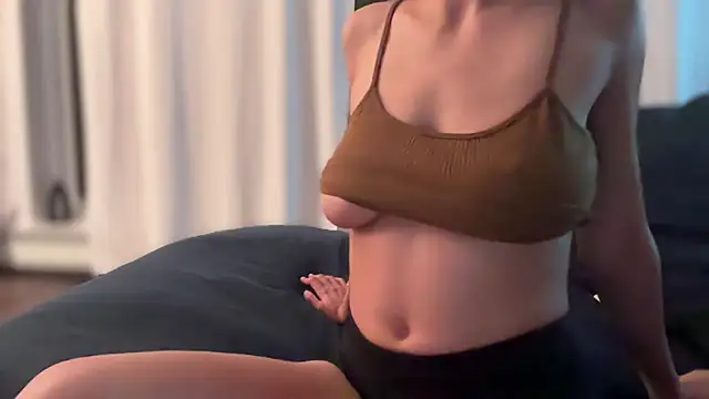 senioritaZol online show from October 5, 2025, 6:01 am