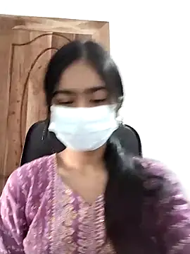 Snapshot of Arisha- chatting on December 17, 2024, 9:17 am Arisha- online show from December 17, 2024, 9:17 am