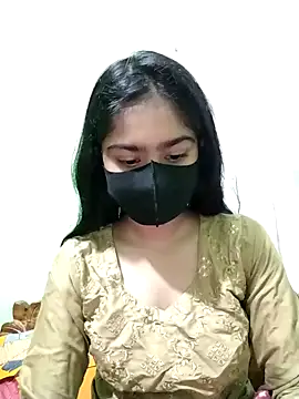 Snapshot of Arisha- chatting on December 25, 2024, 7:34 pm Arisha- online show from December 25, 2024, 7:34 pm