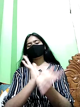 Snapshot of Arisha- chatting on December 30, 2024, 1:03 pm Arisha- online show from December 30, 2024, 1:03 pm