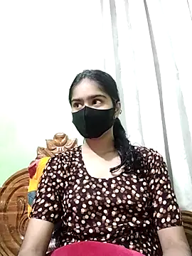 Snapshot of Arisha- chatting on January 17, 2025, 3:53 pm Arisha- online show from January 17, 2025, 3:53 pm