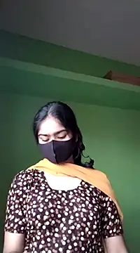 Snapshot of Arisha- chatting on February 3, 2025, 3:38 pm Arisha- online show from February 3, 2025, 3:38 pm