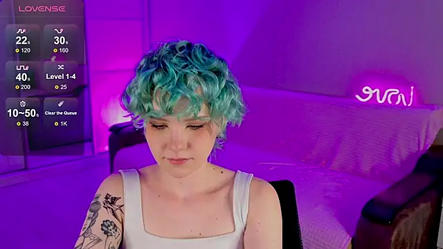 Snapshot of School_Love chatting on February 23, 2025, 1:10 pm School Love online show from February 23, 2025, 1:10 pm