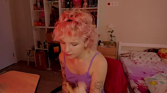 Snapshot of School_Love chatting on November 24, 2025, 7:08 am School Love online show from November 24, 2025, 7:08 am