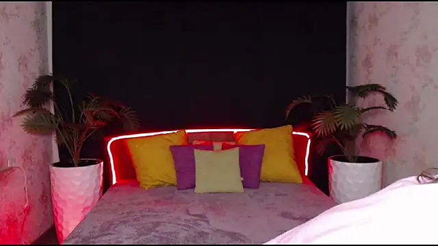 EnigmaSee online show from February 7, 2025, 2:37 pm