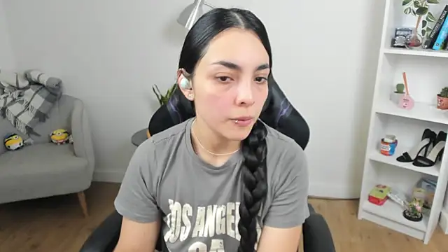  BellaEvans  online show from March 17, 2025, 5:34 am