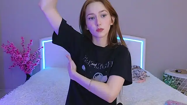 MichaDenver online show from October 10, 2025, 7:46 pm