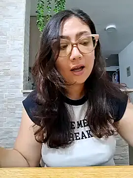 Snapshot of Mia_Ruiz chatting on March 7, 2025, 3:29 am Mia Ruiz online show from March 7, 2025, 3:29 am