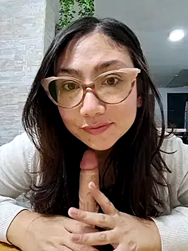Snapshot of Mia_Ruiz chatting on March 16, 2025, 3:25 am Mia Ruiz online show from March 16, 2025, 3:25 am