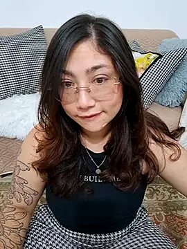 Snapshot of Mia_Ruiz chatting on September 24, 2025, 2:15 am Mia Ruiz online show from September 24, 2025, 2:15 am