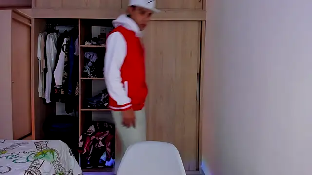 aldrinwhite online show from November 9, 2025, 5:11 pm