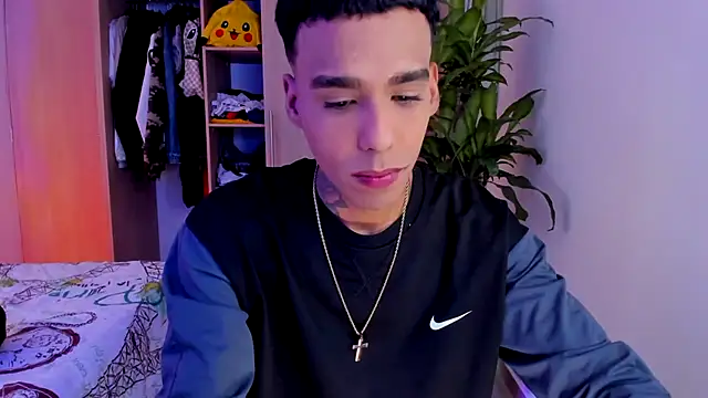 aldrinwhite online show from November 15, 2025, 7:43 pm