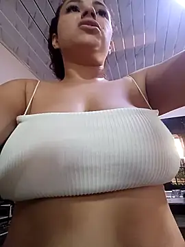 Mommy-Hot online show from November 26, 2025, 3:13 pm