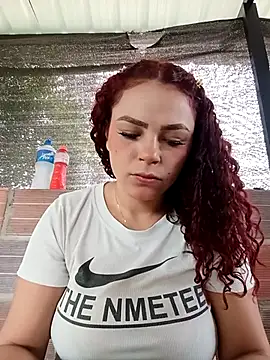 Mommy-Hot online show from January 6, 2026, 1:26 pm