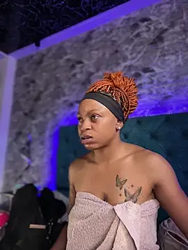 Melany Williams online show from November 29, 2025, 12:41 pm