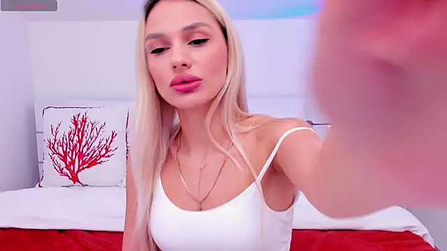 MissLoou online show from January 28, 2025, 6:27 am