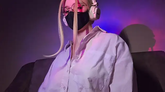 DanaWard online show from March 30, 2026, 9:16 pm