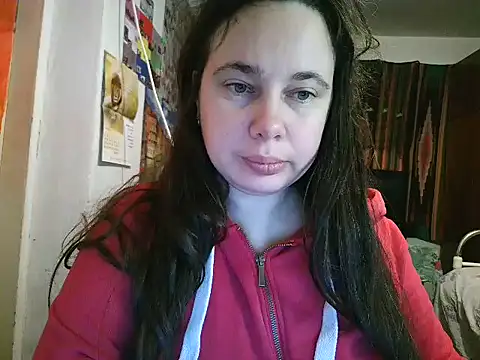 Cora Maro online show from November 12, 2025, 10:30 pm