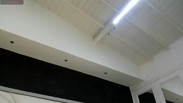 AbigailWilliams  online show from September 17, 2025, 11:12 am