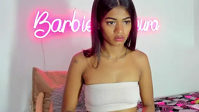 BarbieHotLaura online show from September 20, 2025, 3:02 pm