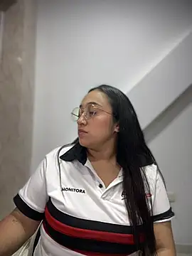 cata megan online show from February 21, 2025, 7:45 am