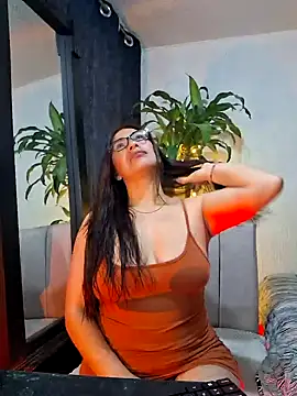 emmily d online show from December 1, 2024, 11:25 pm