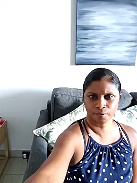 Snapshot of Sensual_indian7 chatting on March 6, 2025, 3:24 pm Sensual indian7 online show from March 6, 2025, 3:24 pm
