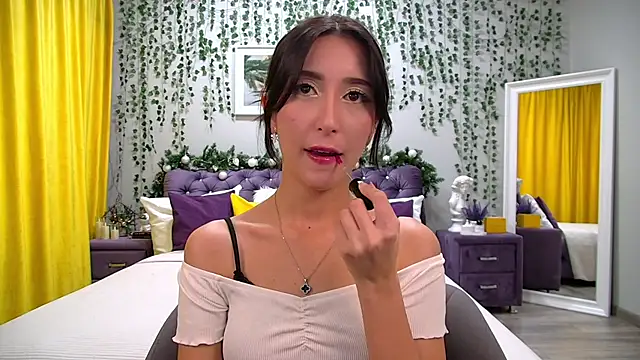 Snapshot of NicoleLimp chatting on December 19, 2024, 4:13 pm NicoleLimp online show from December 19, 2024, 4:13 pm