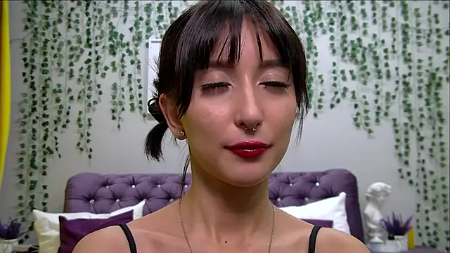 Snapshot of NicoleLimp chatting on February 17, 2025, 4:26 pm NicoleLimp online show from February 17, 2025, 4:26 pm