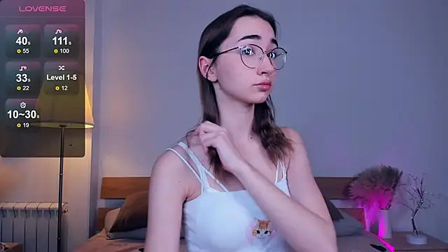 PollyBeev online show from January 27, 2025, 11:22 am