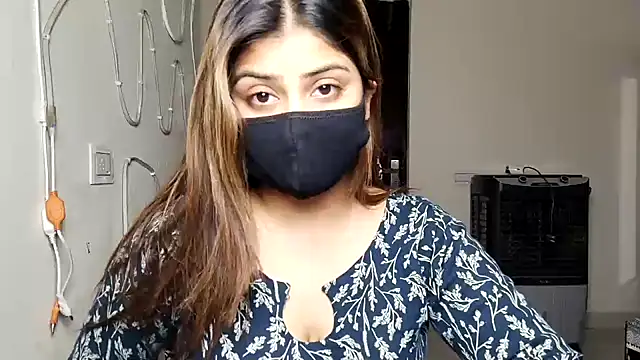 Hoty-Shivangi online show from April 4, 2026, 4:48 pm