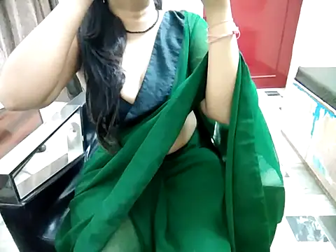 aarushi sharmaa online show from September 13, 2025, 3:39 am