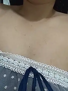 girldam95 online show from December 17, 2025, 5:02 am