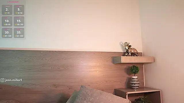 Jennmiiller  online show from June 3, 2026, 2:33 pm