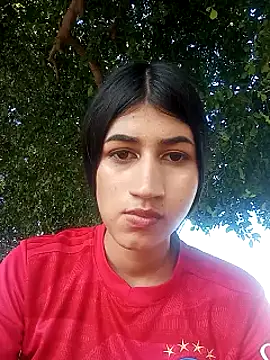 Julix A online show from December 15, 2024, 7:31 pm