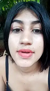 Julix A online show from December 20, 2024, 9:39 pm