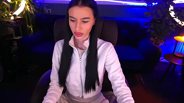 Snow WhiteeeX online show from January 28, 2025, 7:42 pm