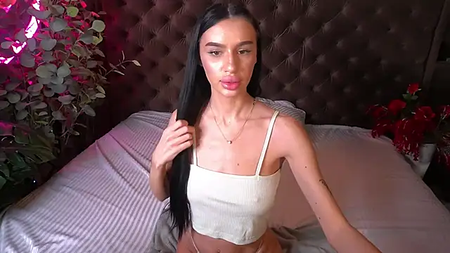 Snow WhiteeeX online show from November 27, 2025, 6:48 am