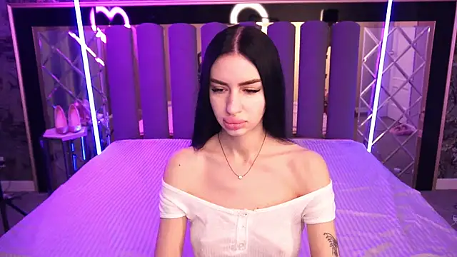 Snow WhiteeeX online show from February 2, 2026, 6:45 am