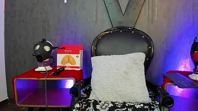 IvanaFetish online show from February 5, 2025, 4:27 am